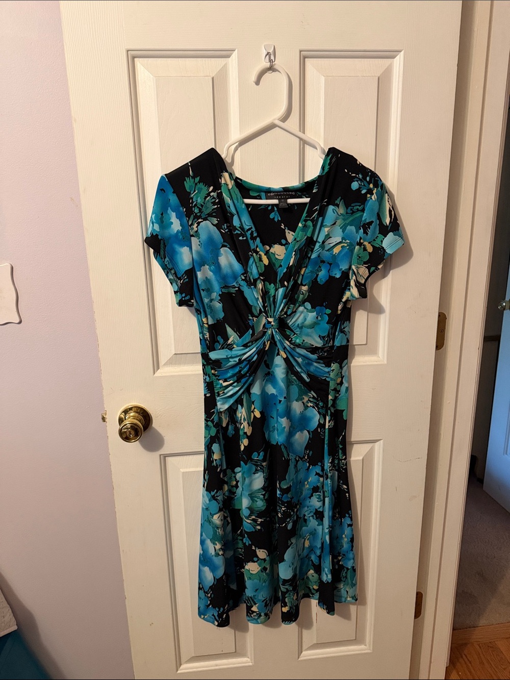 connected apparel Black and Blue Floral Twist-Front Dress